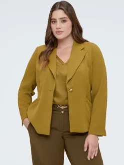 Blazer strutturato con bottone gioiello