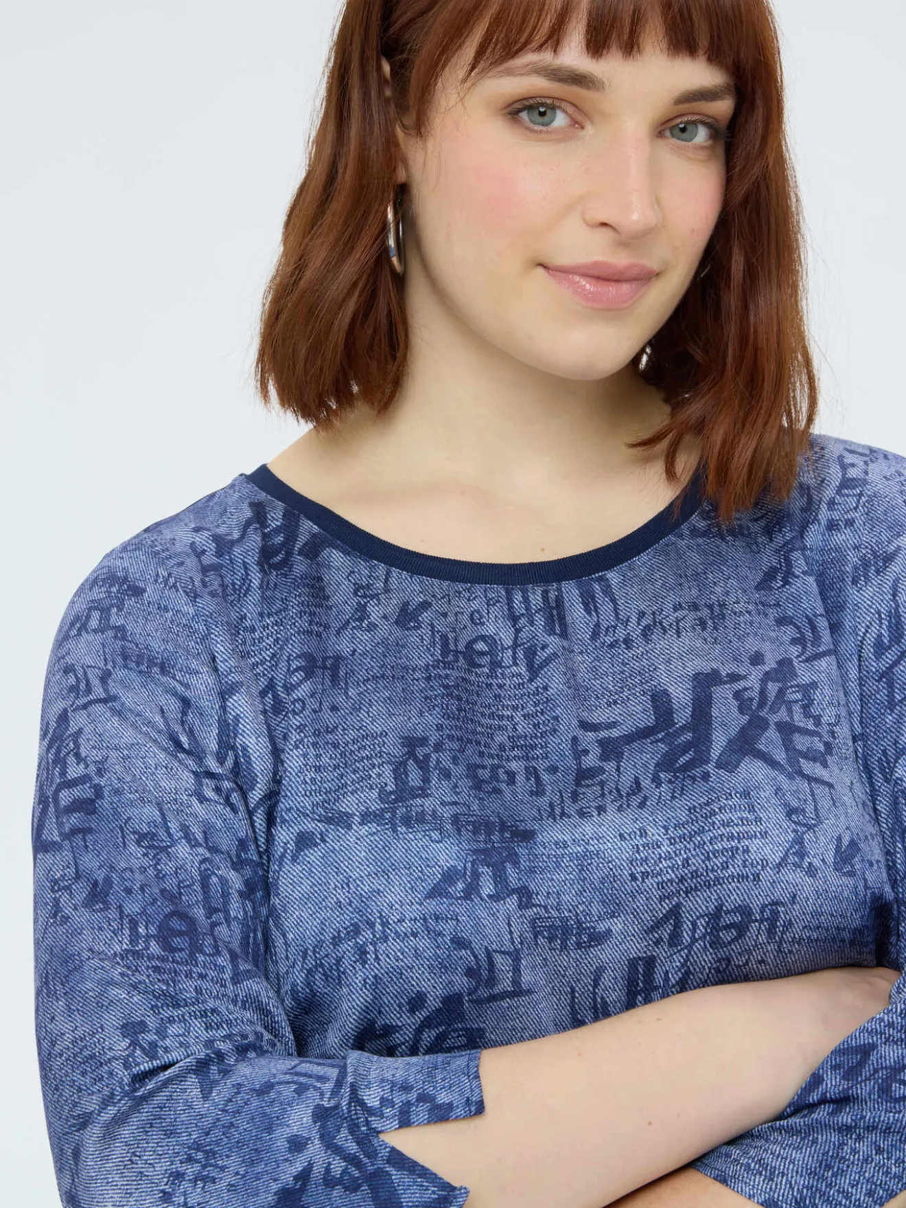 Blusa bimaterica con stampa lettering