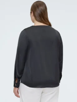 Blusa in raso con bottoni a forma di cuore