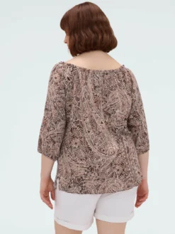 Blusa off shoulders con stampa