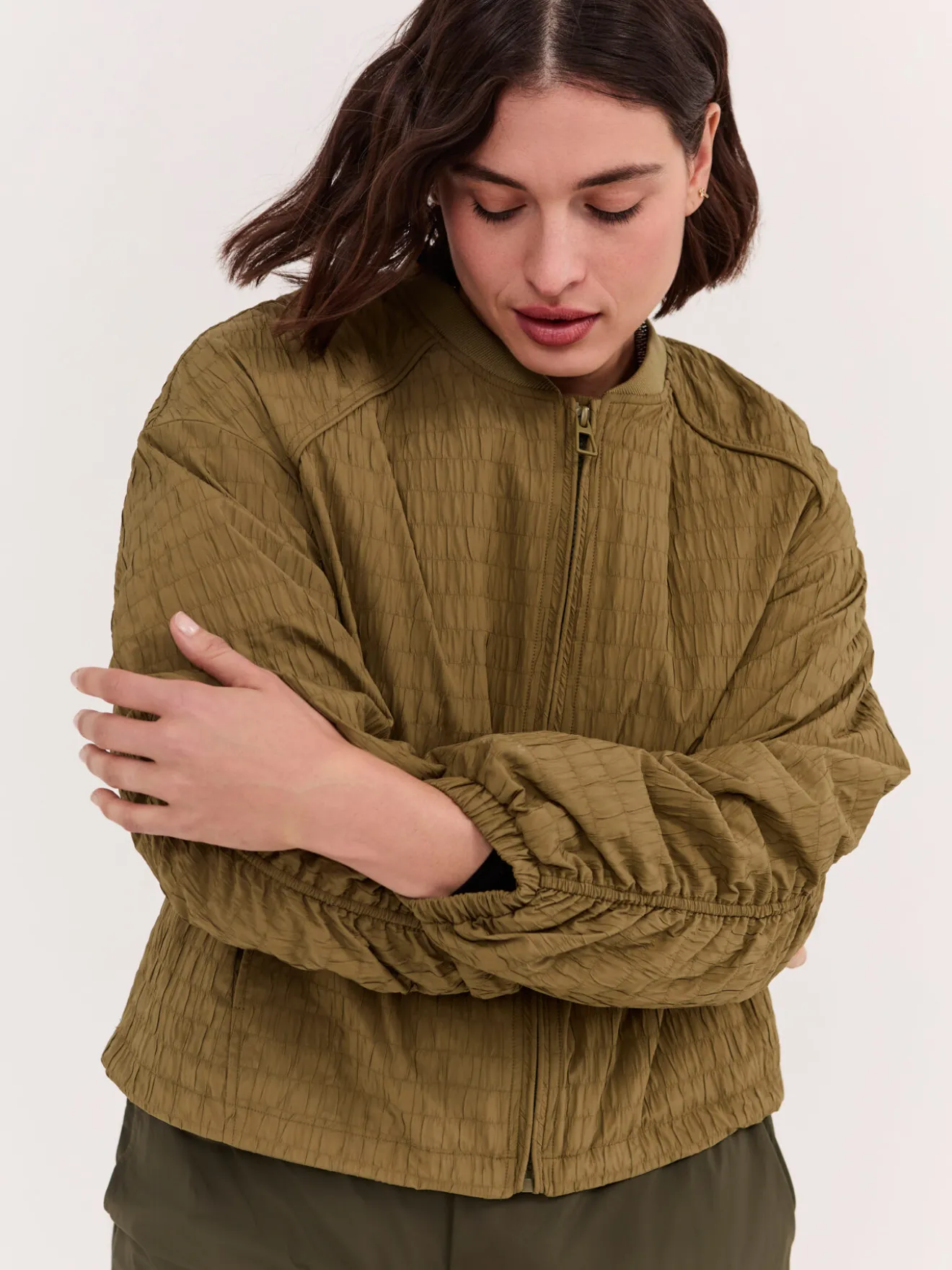 Bomber corto con maniche raglan