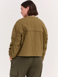 Bomber corto con maniche raglan
