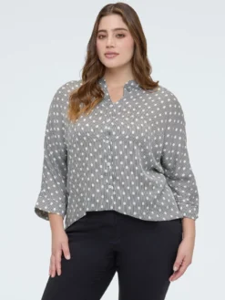 Camicia a pois in raso di viscosa