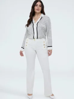 Camicia a righe con scollo a V