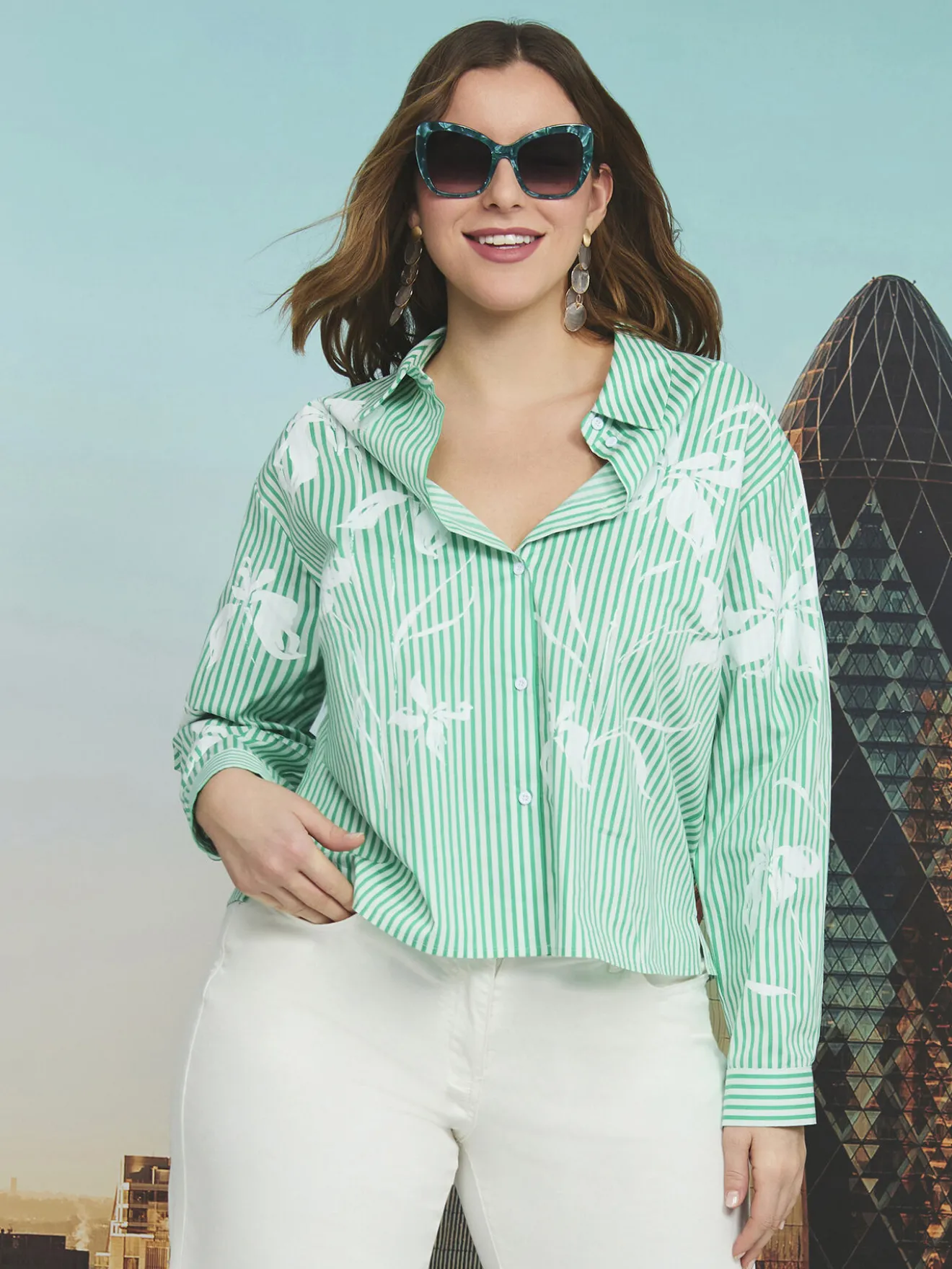 Camicia a righe con stampa floreale