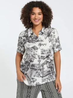 Camicia boxy con stampa esotica