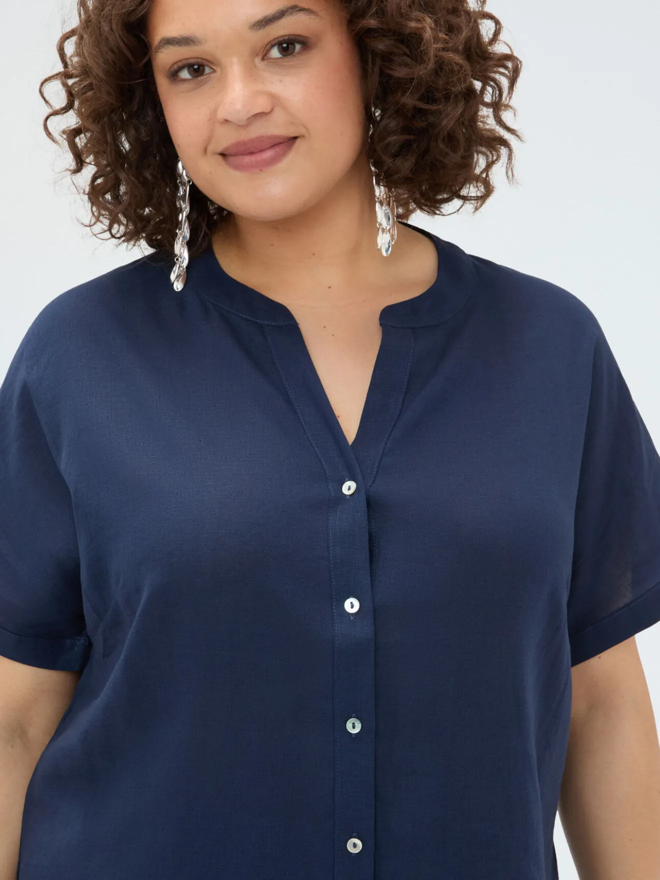 Camicia collo coreana in misto lino