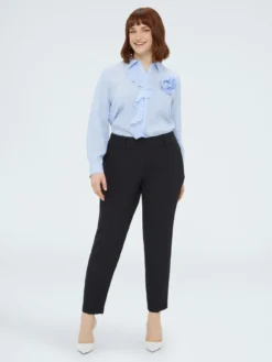 Camicia con volant e fiore