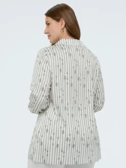 Camicia fantasia a righe con nodi
