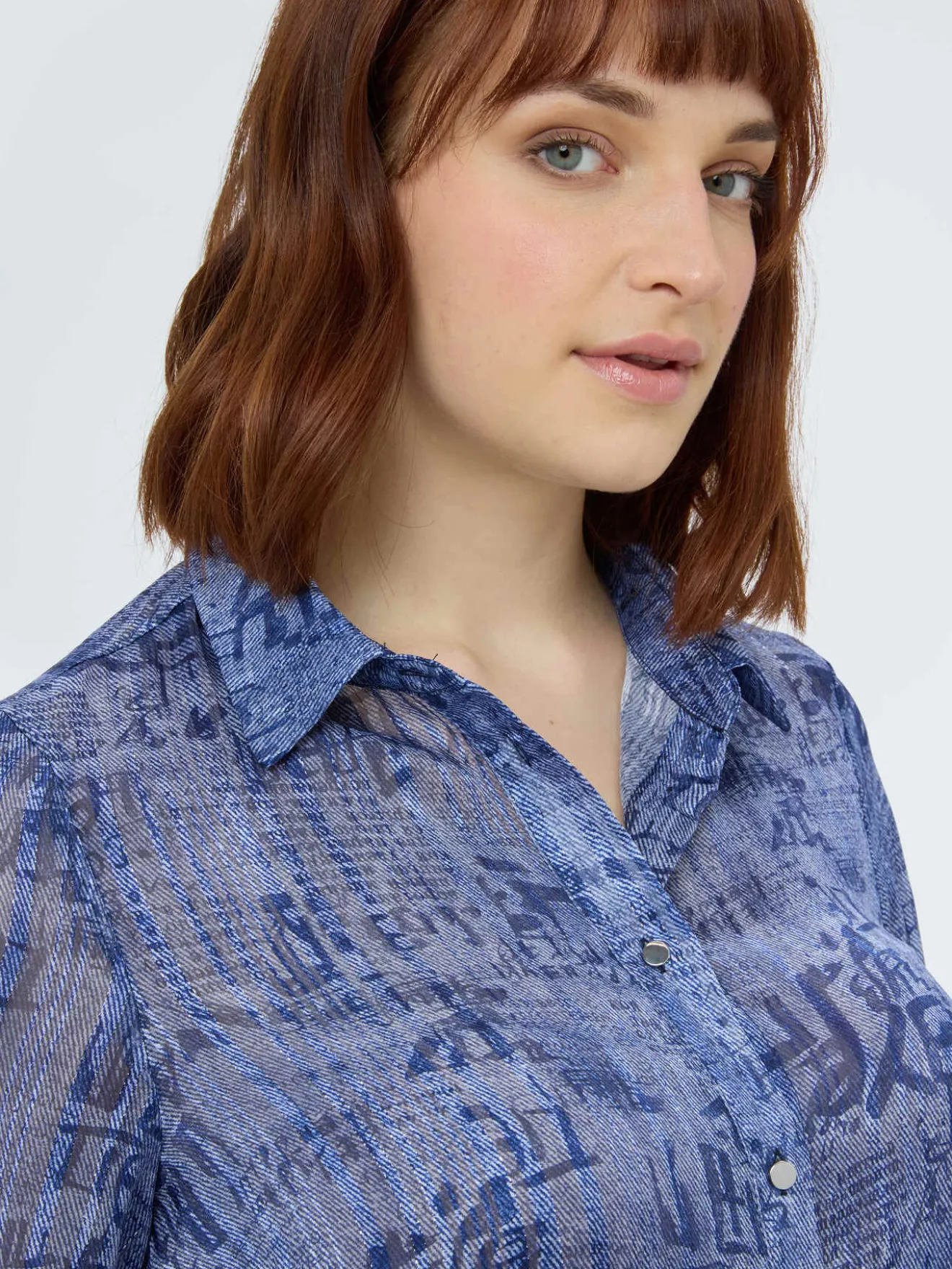 Camicia in creponne con stampa lettering