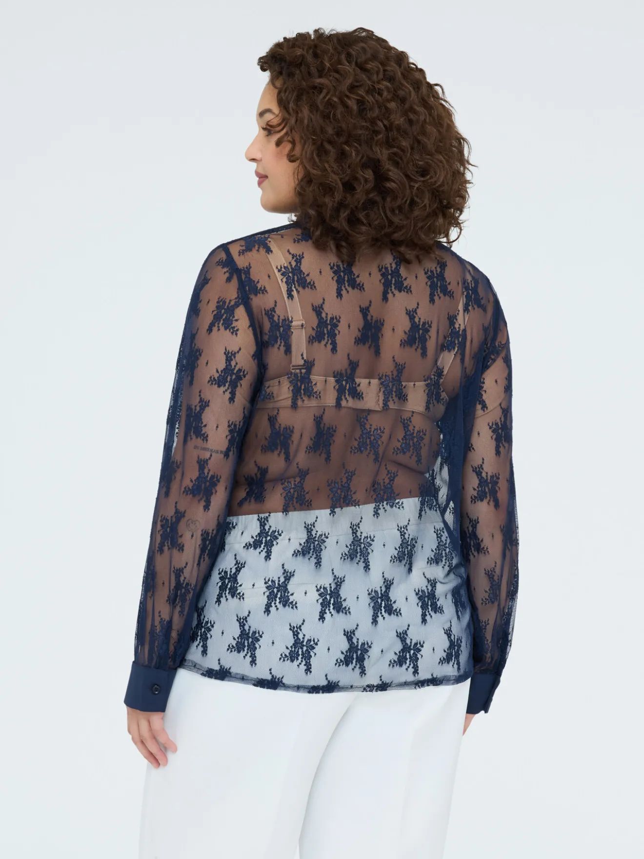Camicia in pizzo con ruches