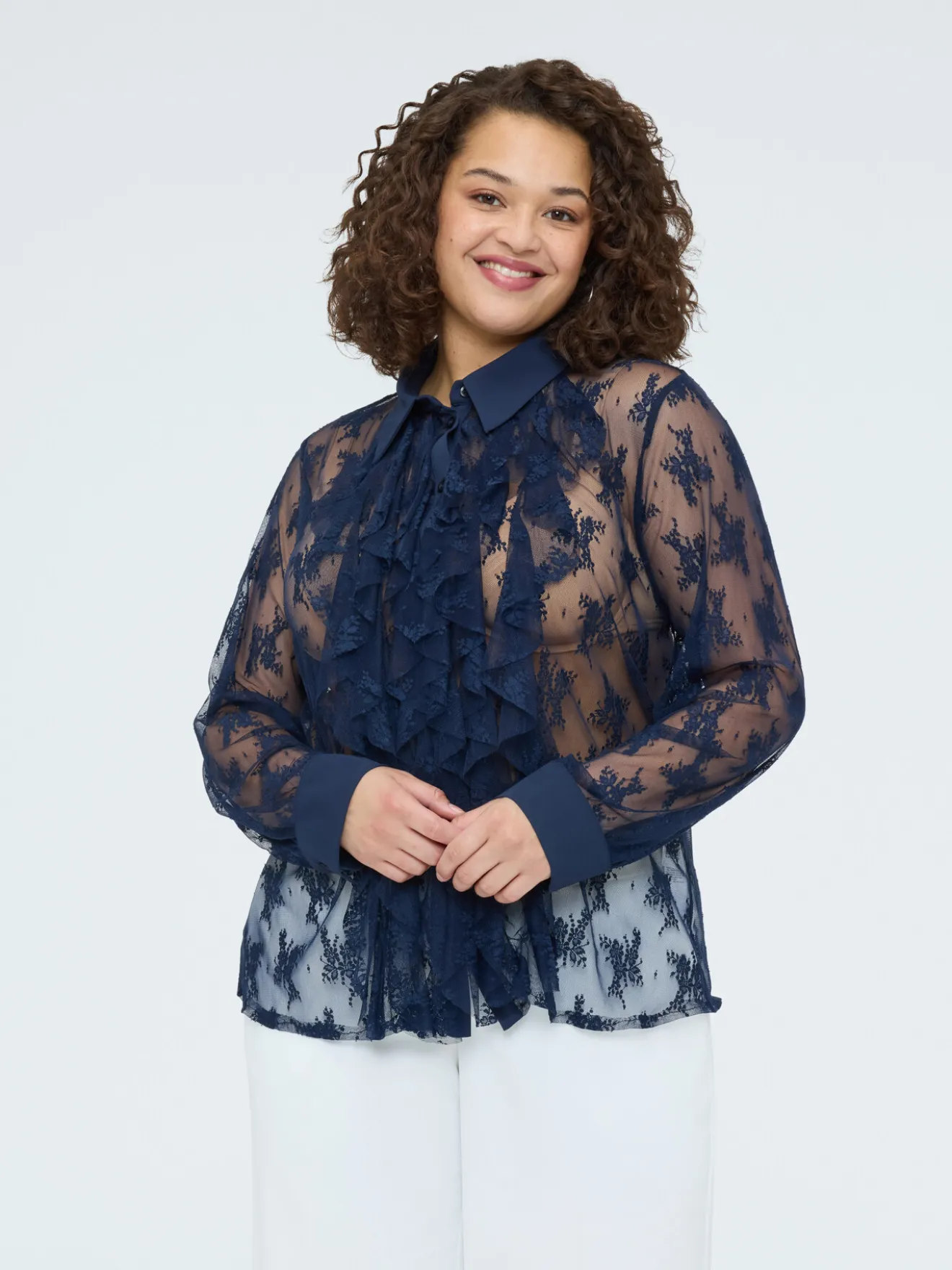 Camicia in pizzo con ruches