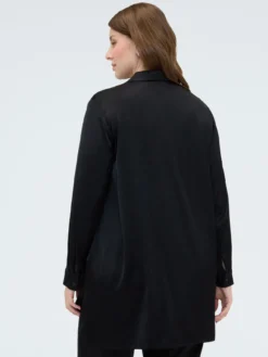 Camicia in raso stretch