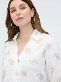 Camicia in viscosa con ricamo paisley