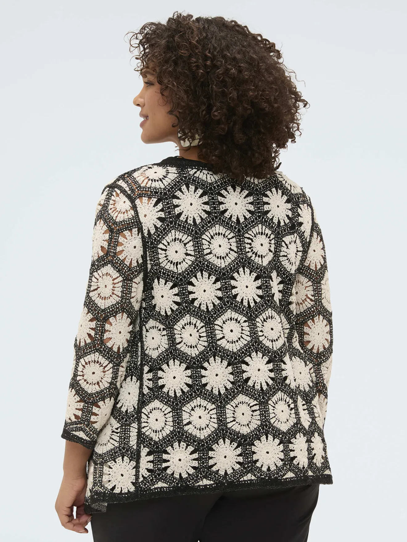 Cardigan in crochet