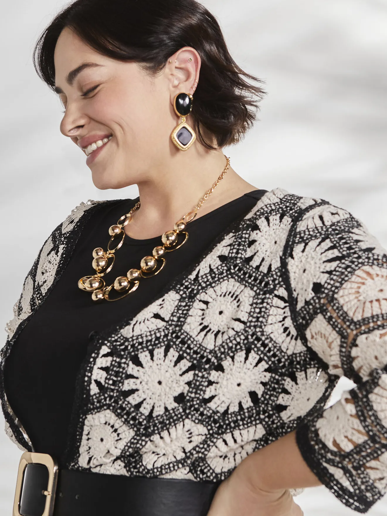 Cardigan in crochet