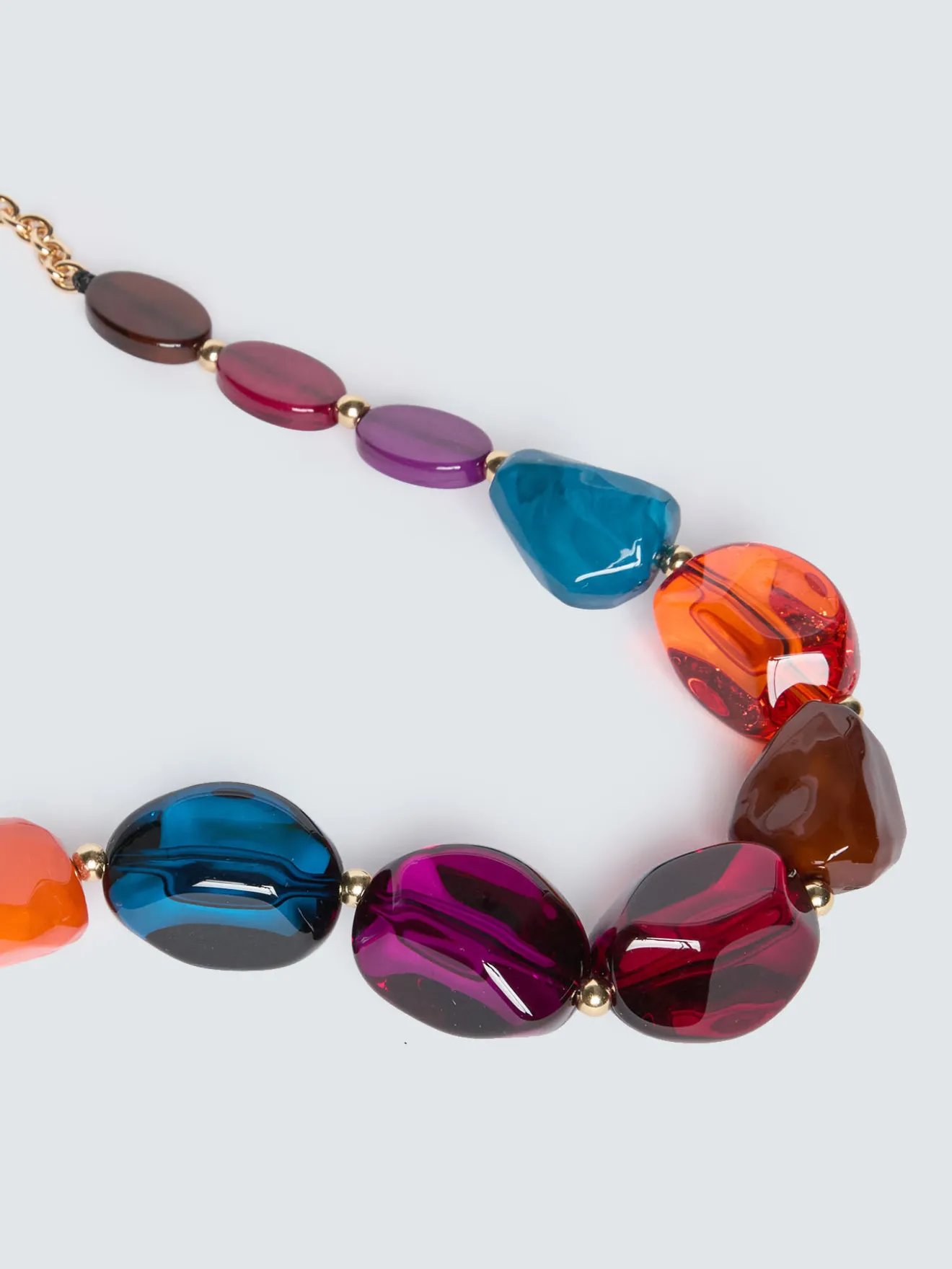 Collana con pietre multicolore