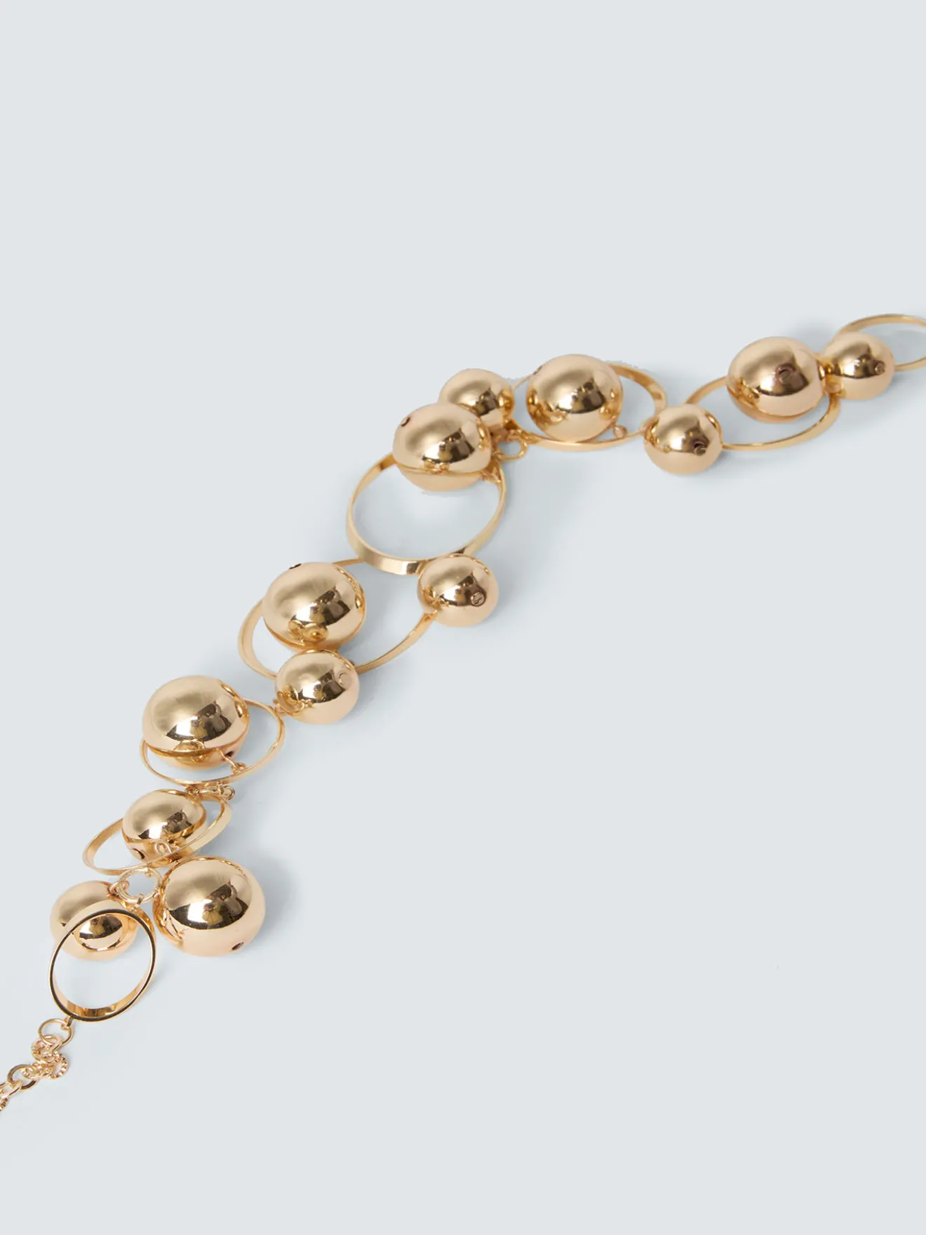 Collana con sfere e anelli