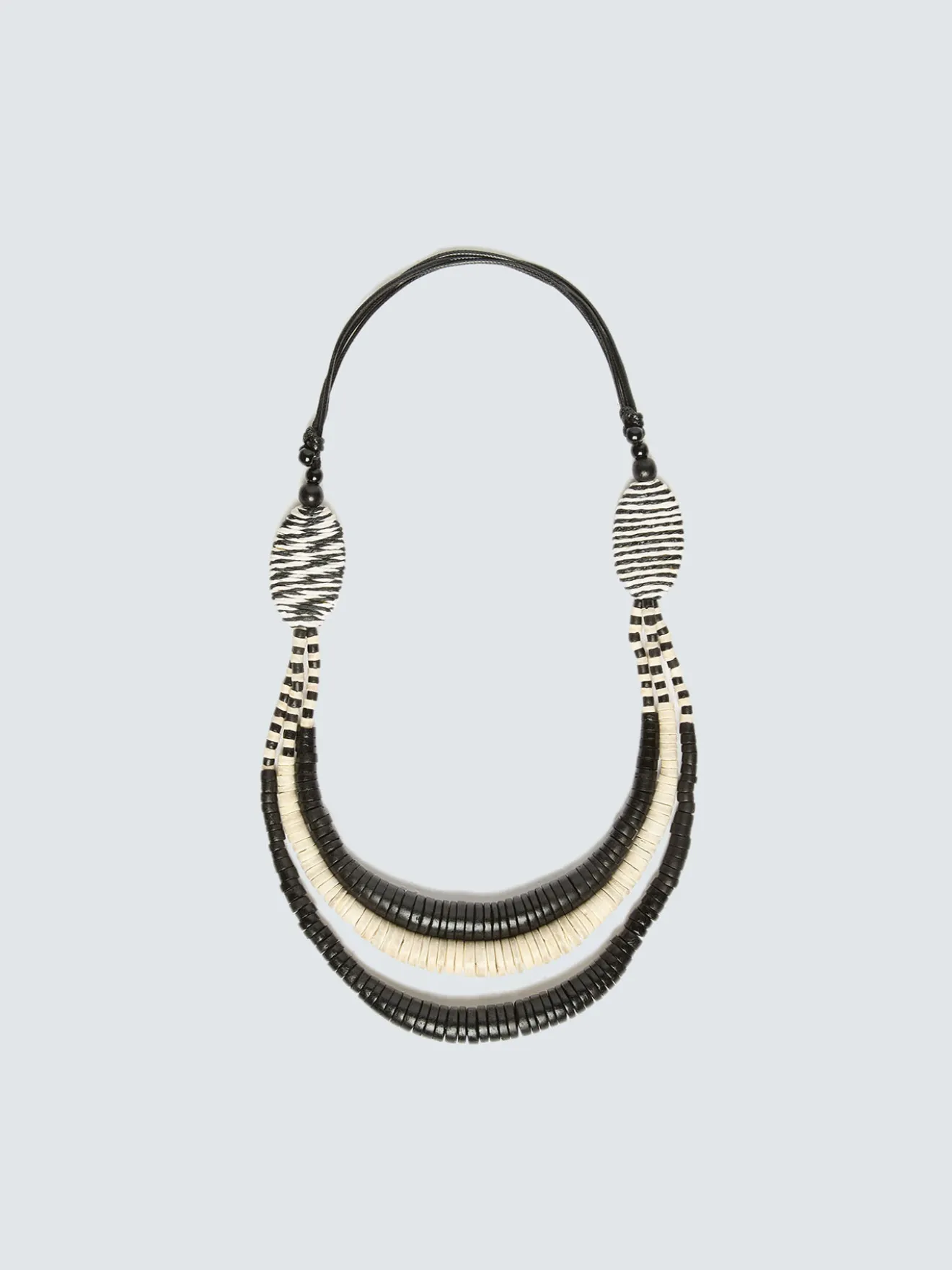 Collana design etnico