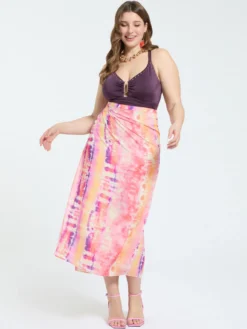 Costume intero con borchie e dettaglio cut out