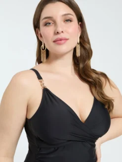 Costume intero con scollo incrociato