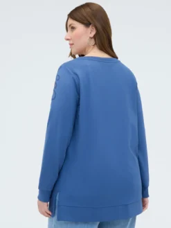 Felpa con ricamo floreale e cut out