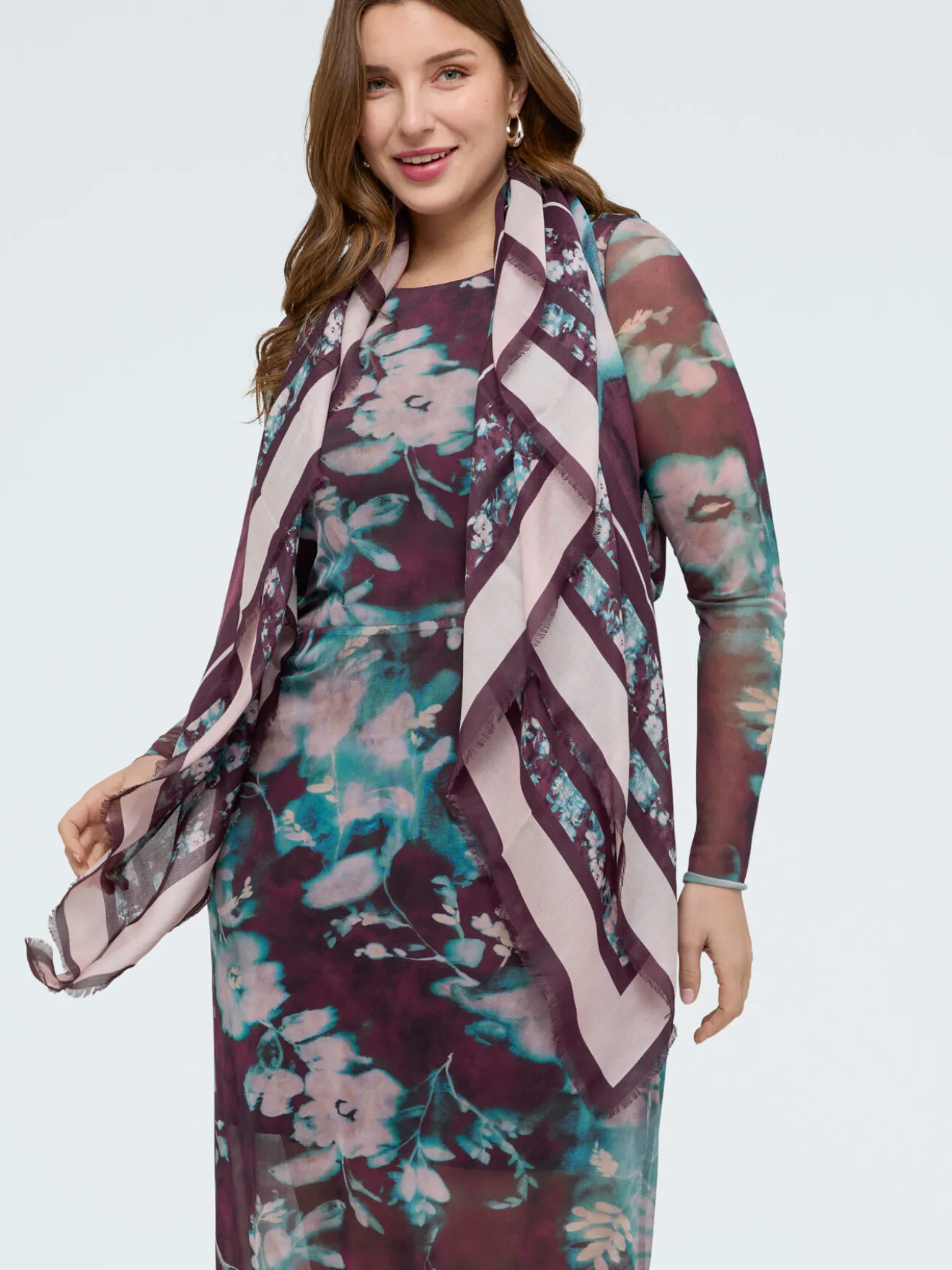 Foulard lungo in misto viscosa con stampa
