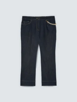 Jeans Kick Flare con catenella decorativa