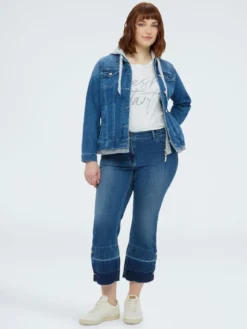 Jeans Kick Flare con orlo sfrangiato