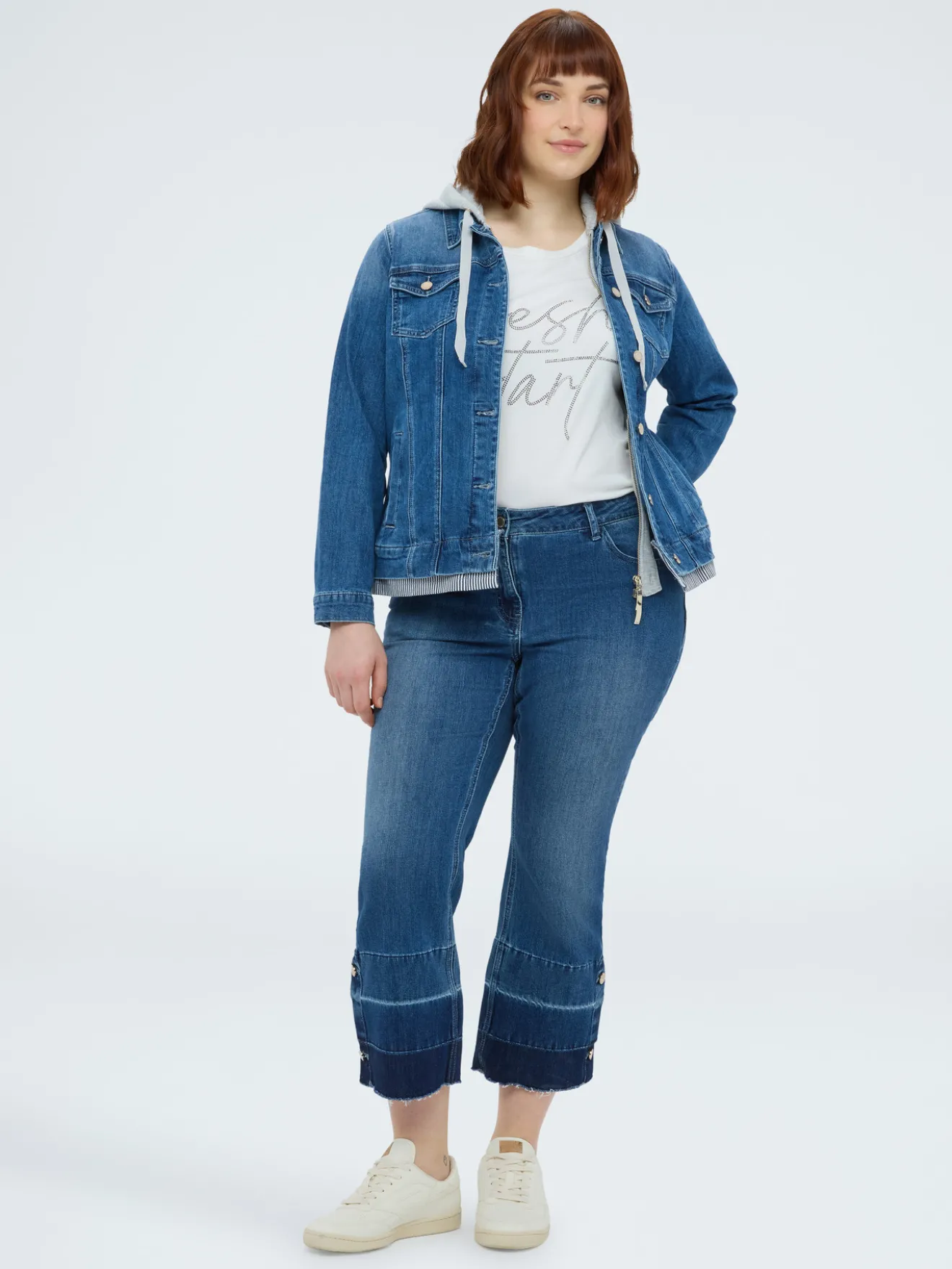 Jeans Kick Flare con orlo sfrangiato