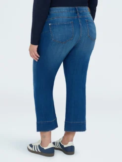 Jeans Kick Flare lavaggio blu effetto washed