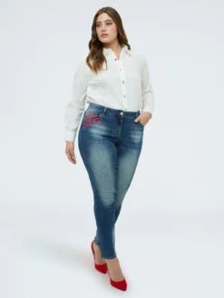 Jeans Skinny con cuore e scritta amour