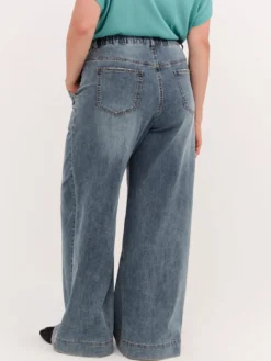 Jeans Wide Leg con maxi tasche
