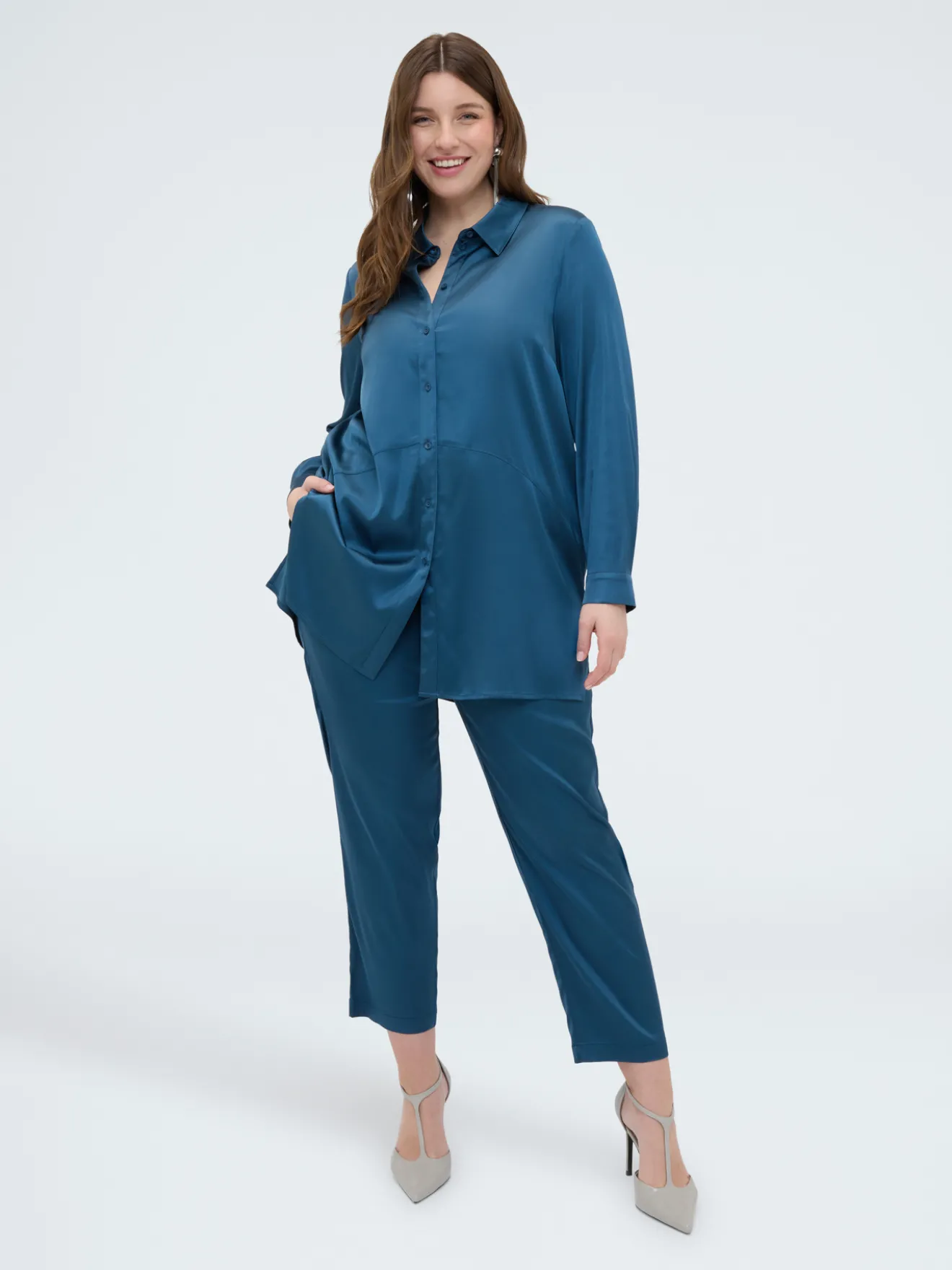 Joggers in raso stretch