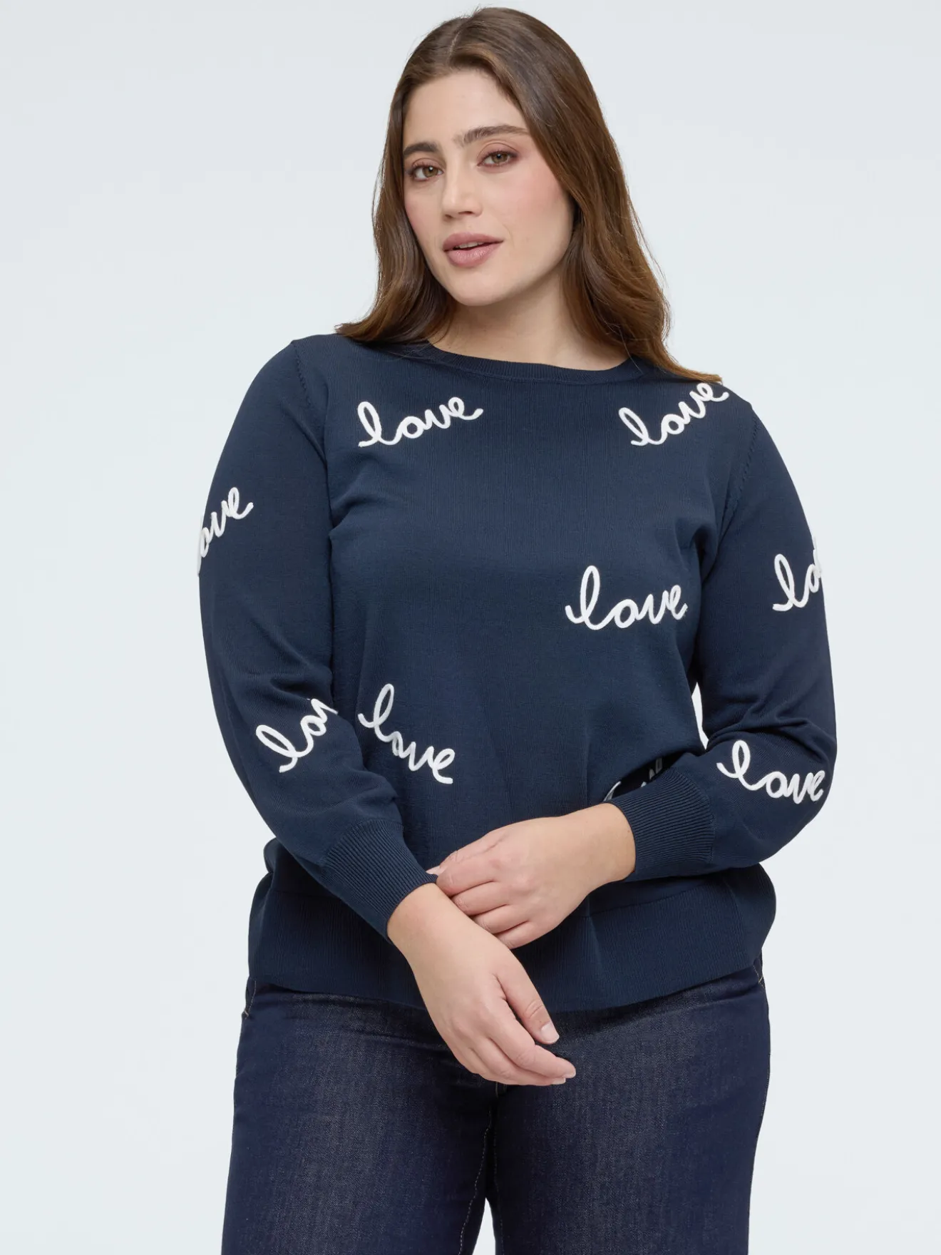 Maglia con ricamo love