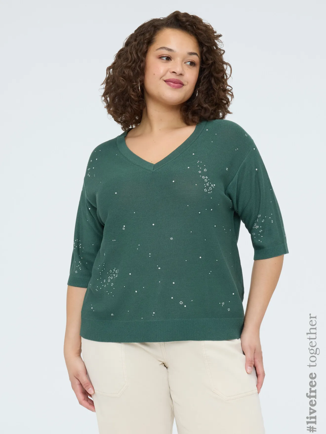 Maglia misto viscosa con applicazioni luminose