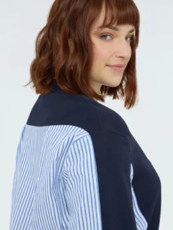 Maglia scollo a V con inserti a righe