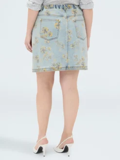 Minigonna in denim con stampa floreale