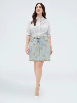 Minigonna in denim con stampa floreale