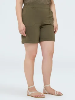 Pantaloni bermuda con vita elasticizzata