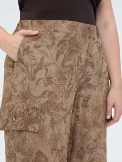 Pantaloni cargo con stampa