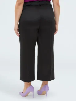 Pantaloni cropped in raso