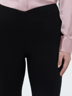 Pantaloni Kick Flare vita elasticizzata asimmetrica