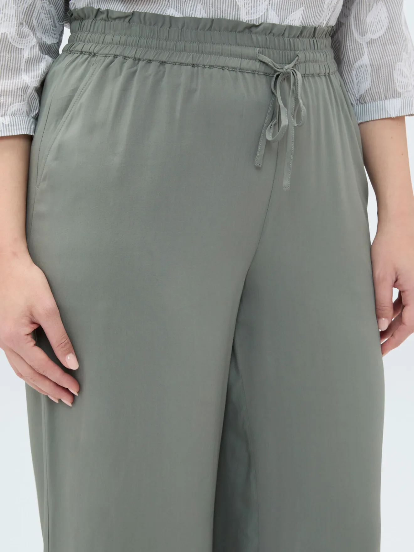 Pantaloni Wide Leg con dettaglio ajour