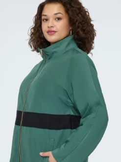 Parka con fascia a contrasto