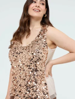 Top con paillettes e scollo a V