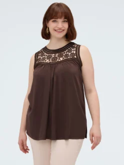 Top con pizzo