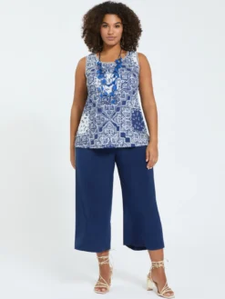 Top in jersey con stampa bandana