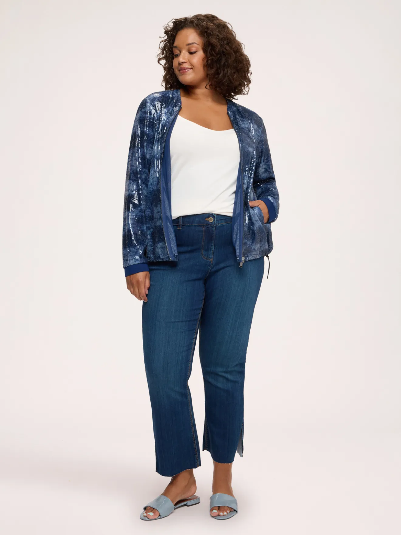 Top in jersey di viscosa con scollo a V