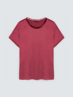 Top in raso con dettagli sfrangiati